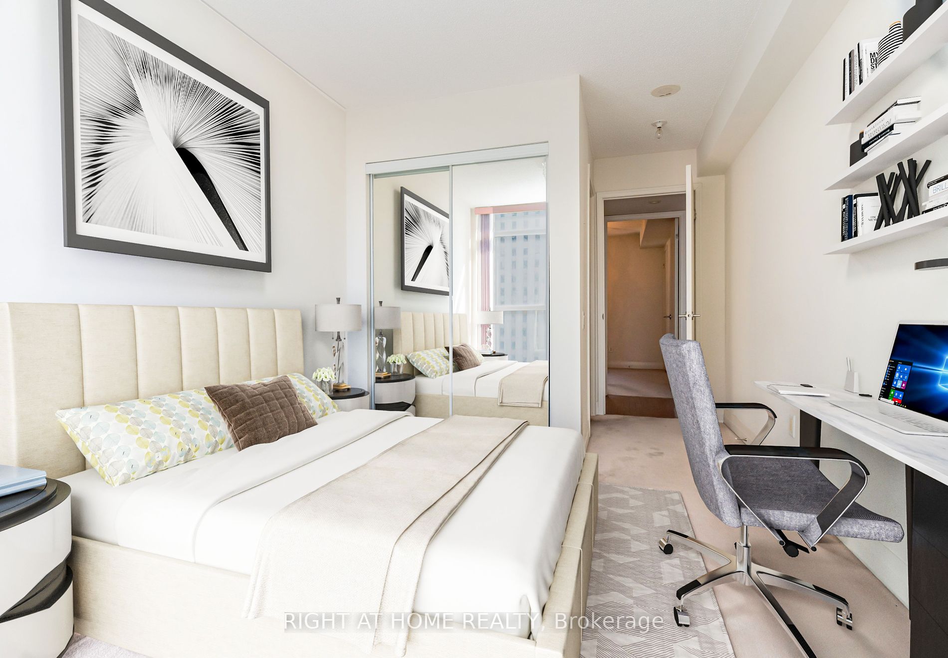 21 Carlton St, #1010
