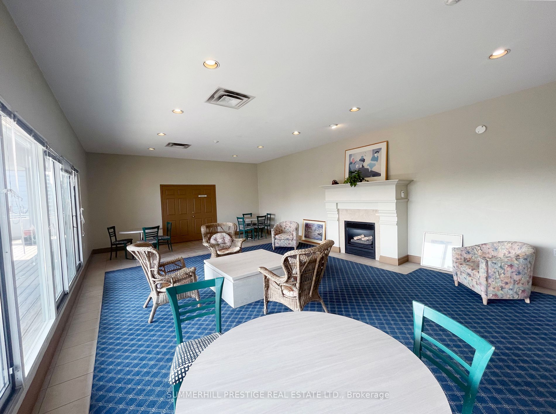 600 Eglinton Avenue E, #102