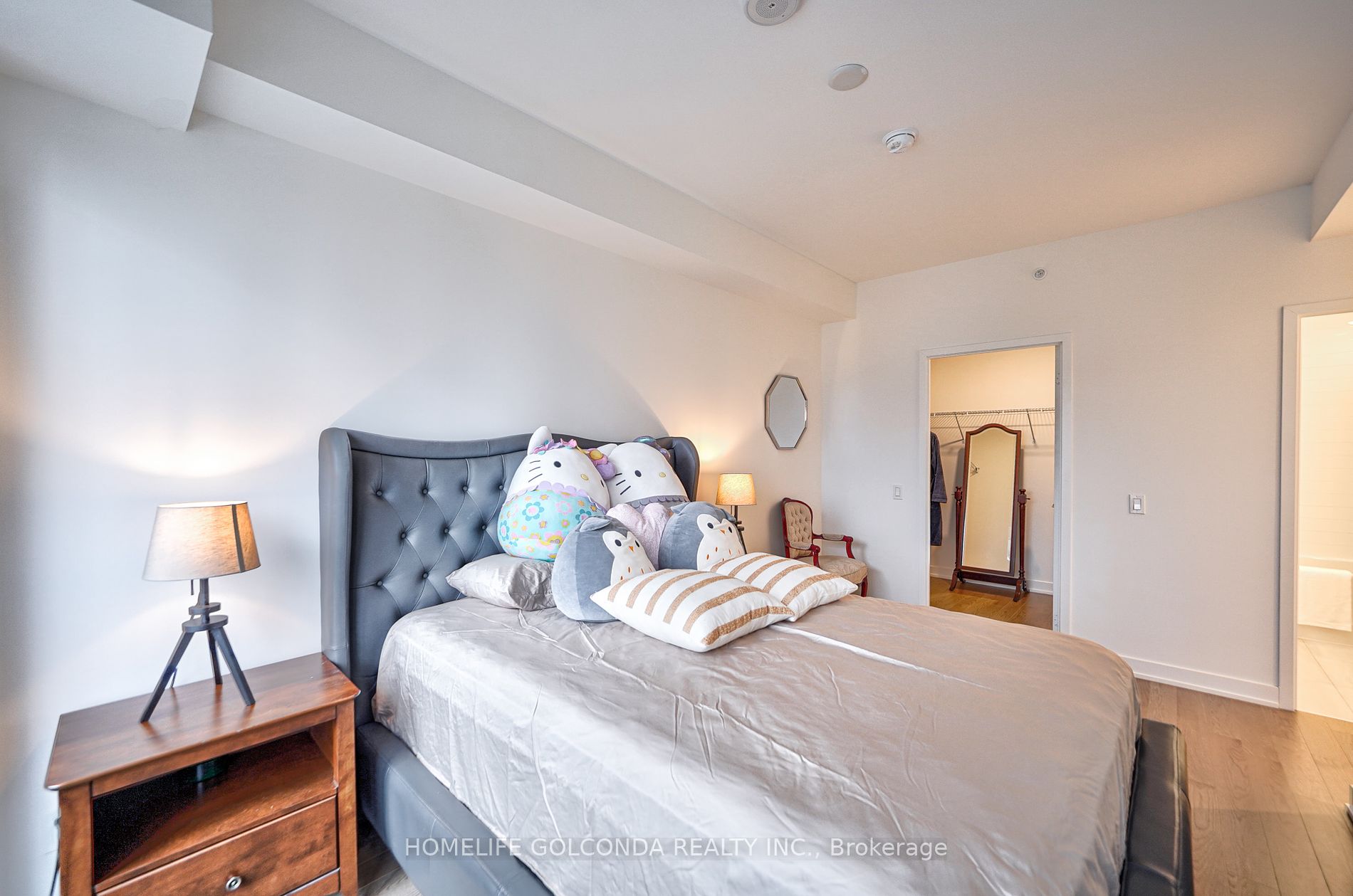 20 Lombard St, #3804