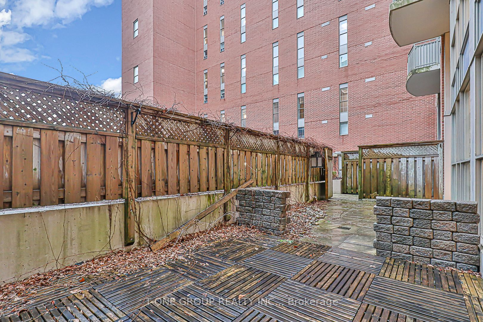 18 Merton Street, #314