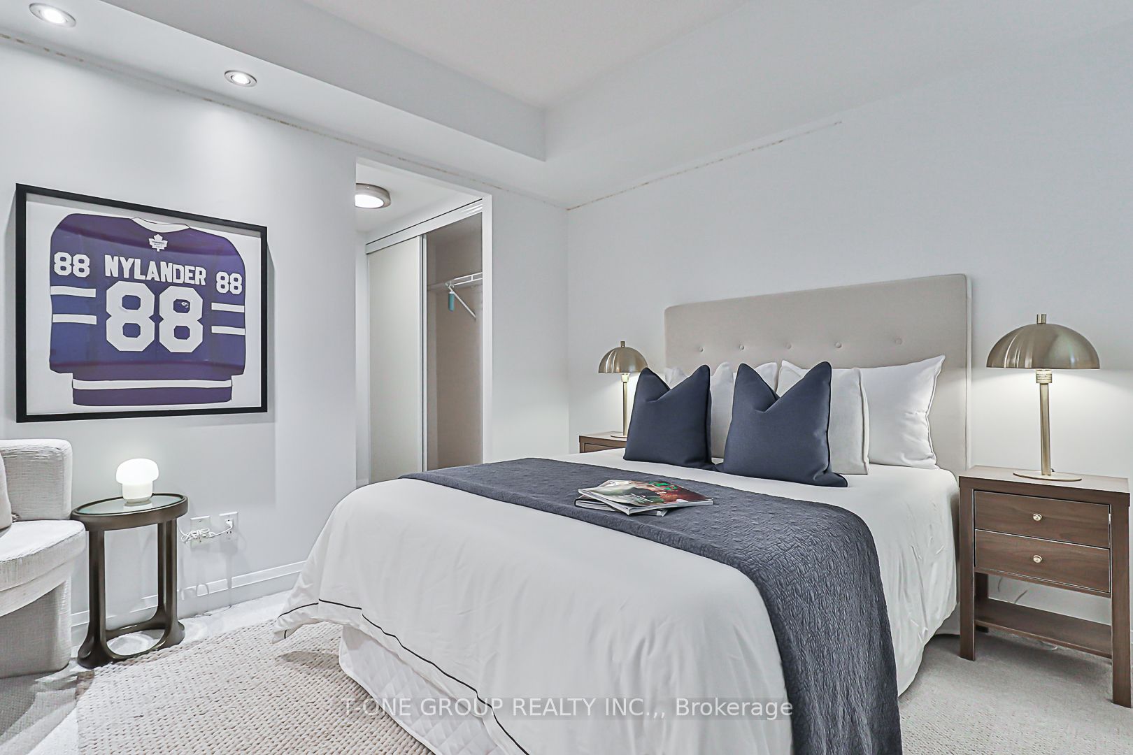 18 Merton Street, #314