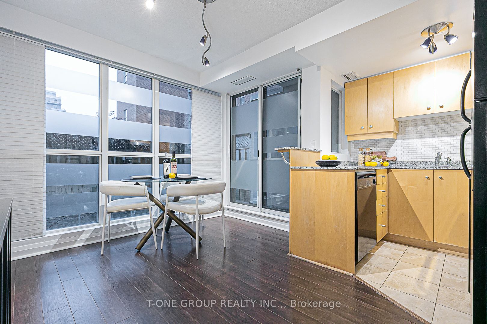 18 Merton Street, #314