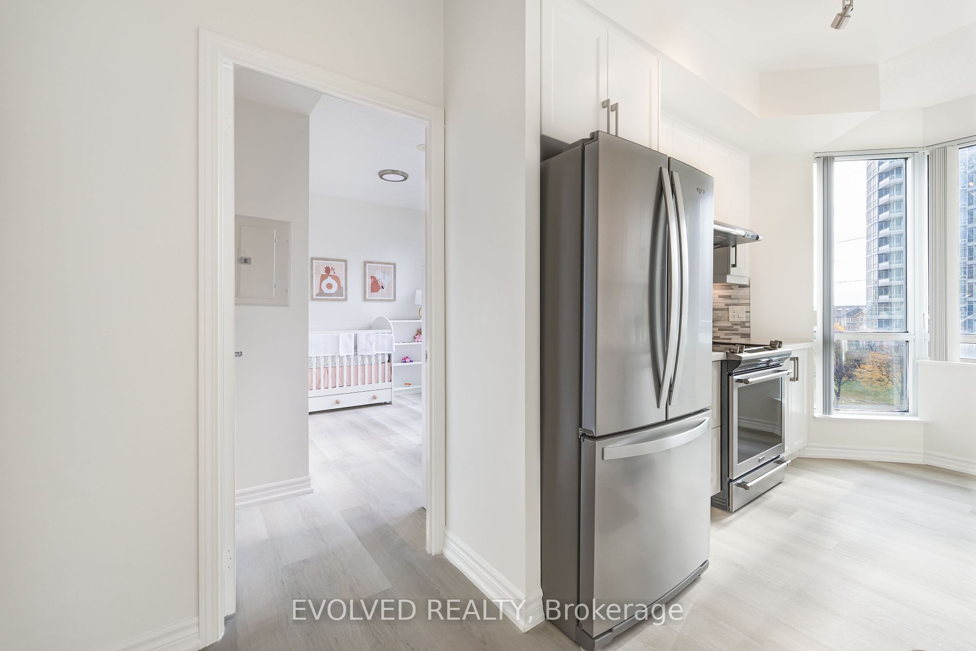 18 Holmes Avenue, #305