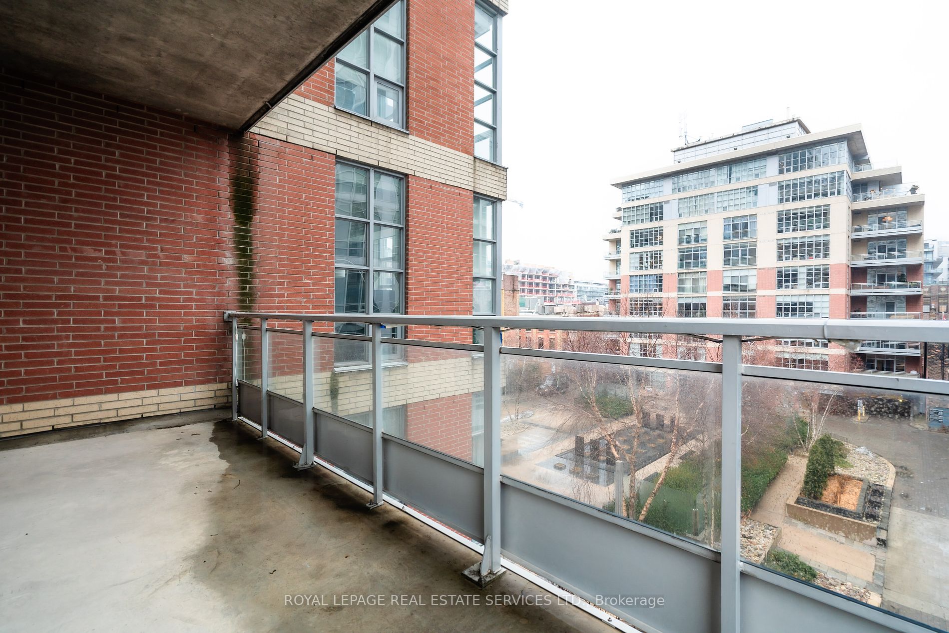 23 Brant St, #409