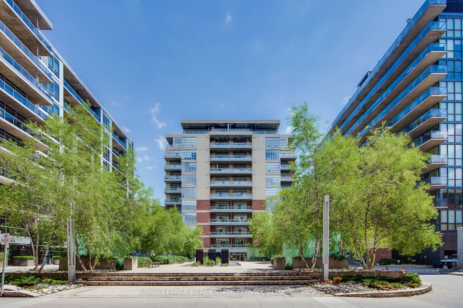 23 Brant St, #409