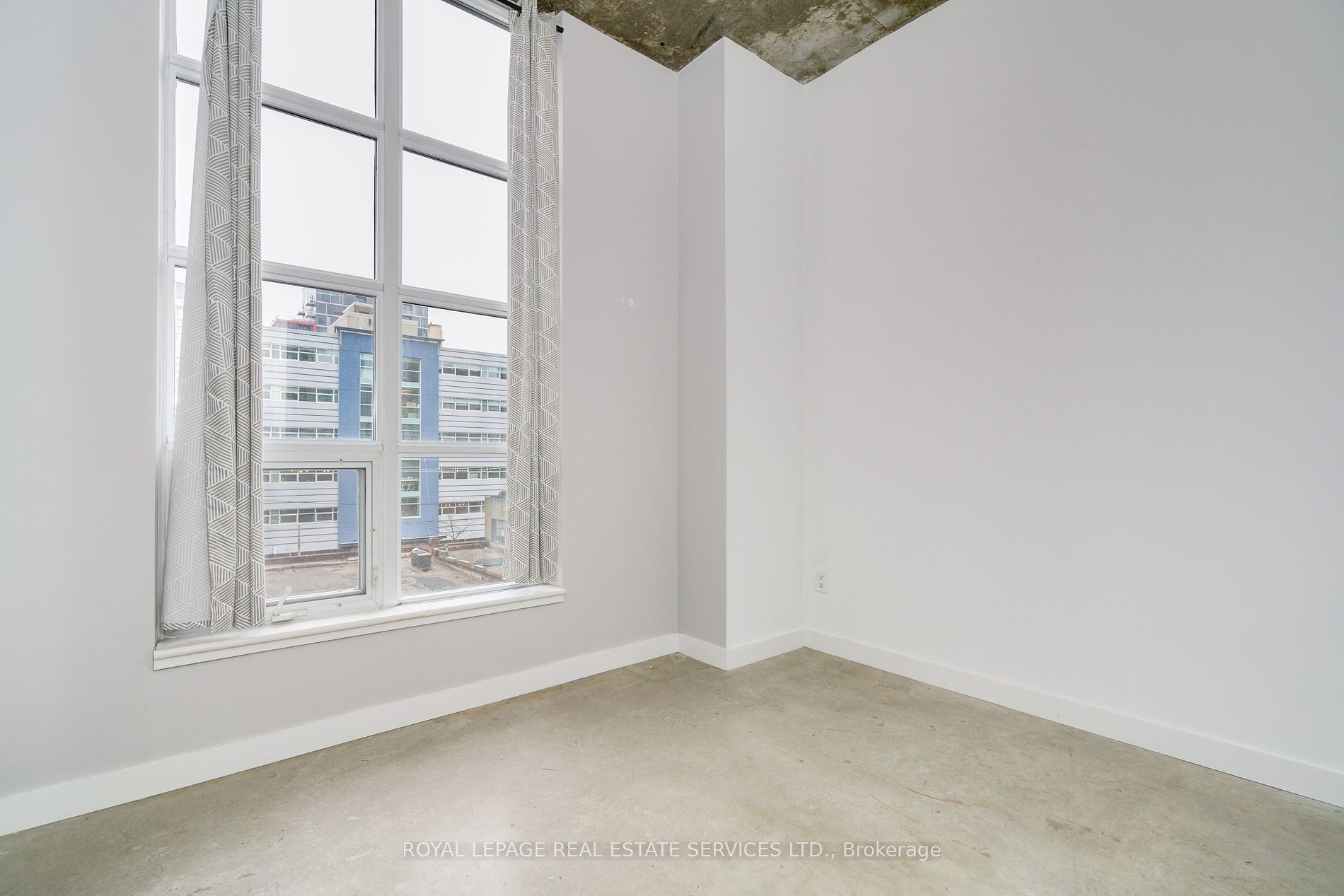 23 Brant St, #409