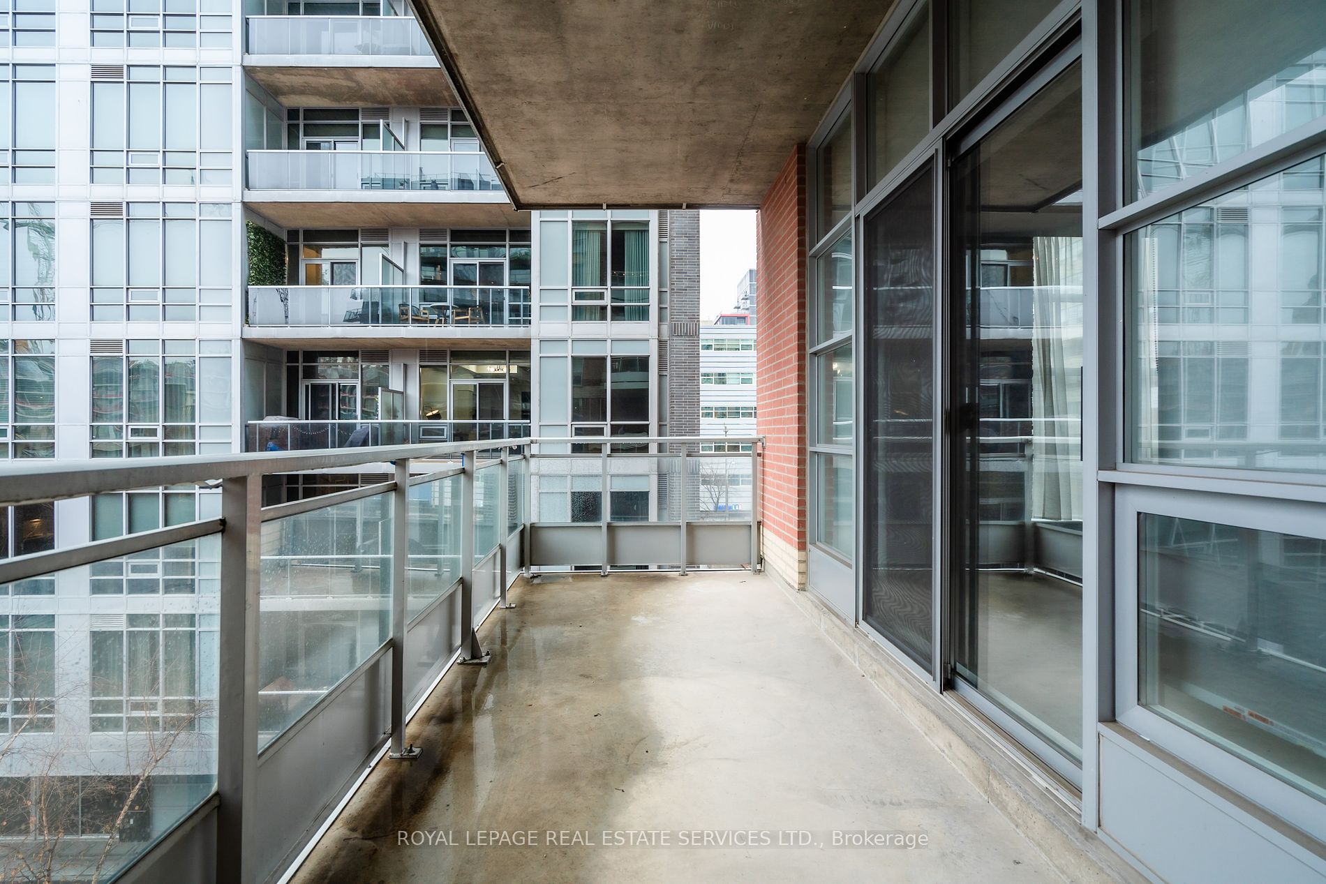 23 Brant St, #409