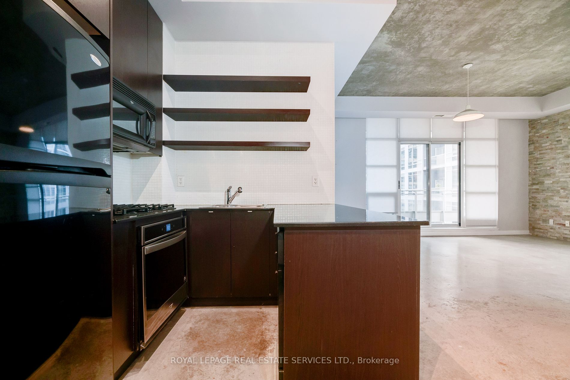 23 Brant St, #409