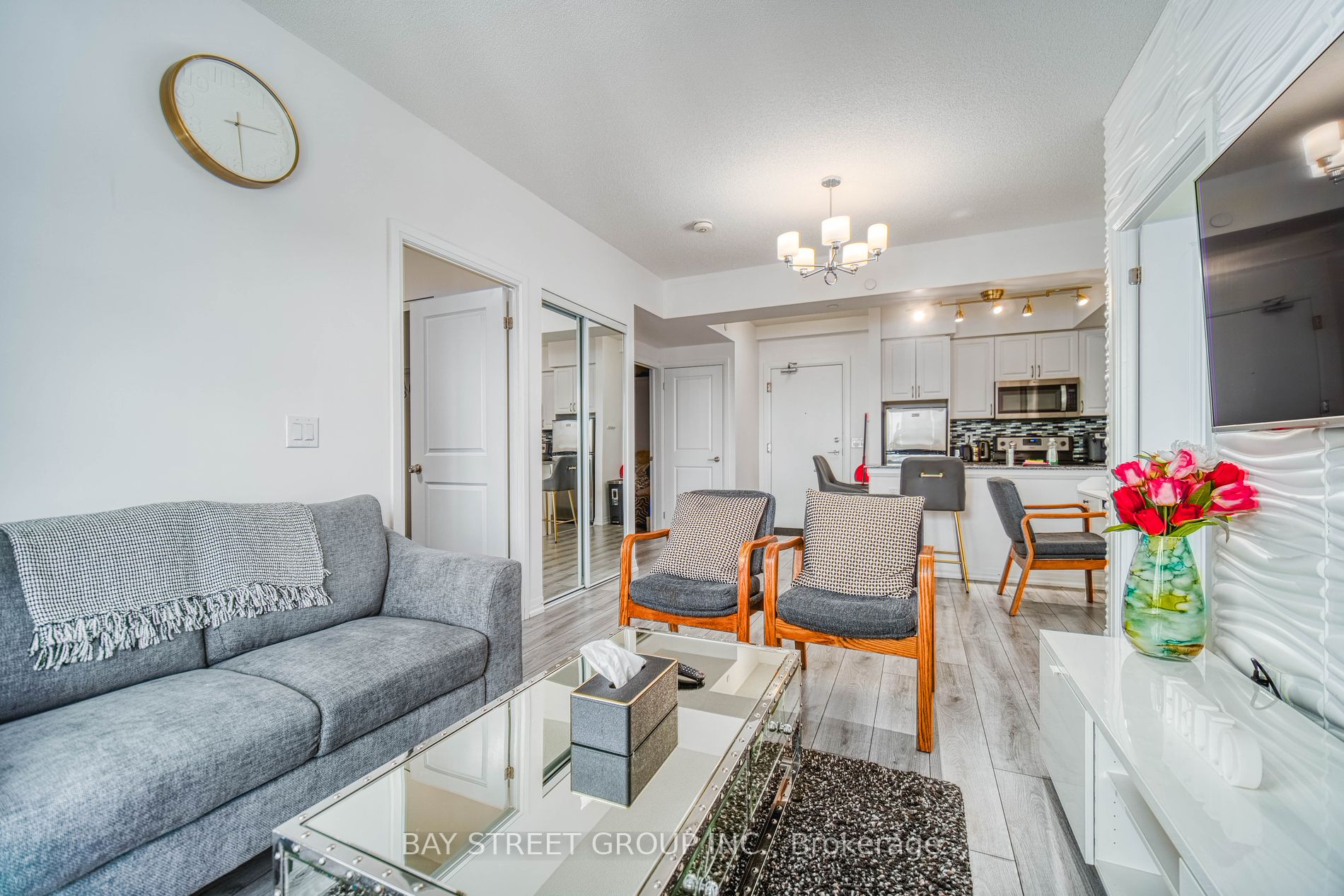 741 Sheppard Ave W, #707