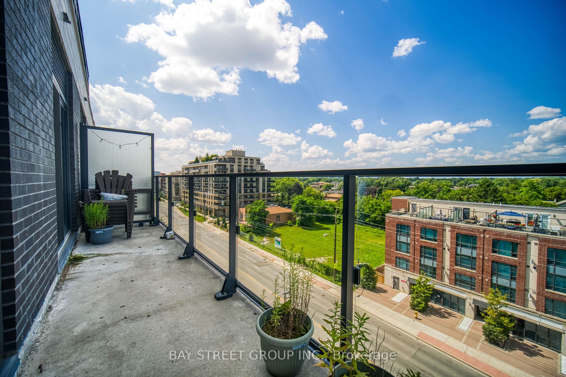 741 Sheppard Ave W, #707
