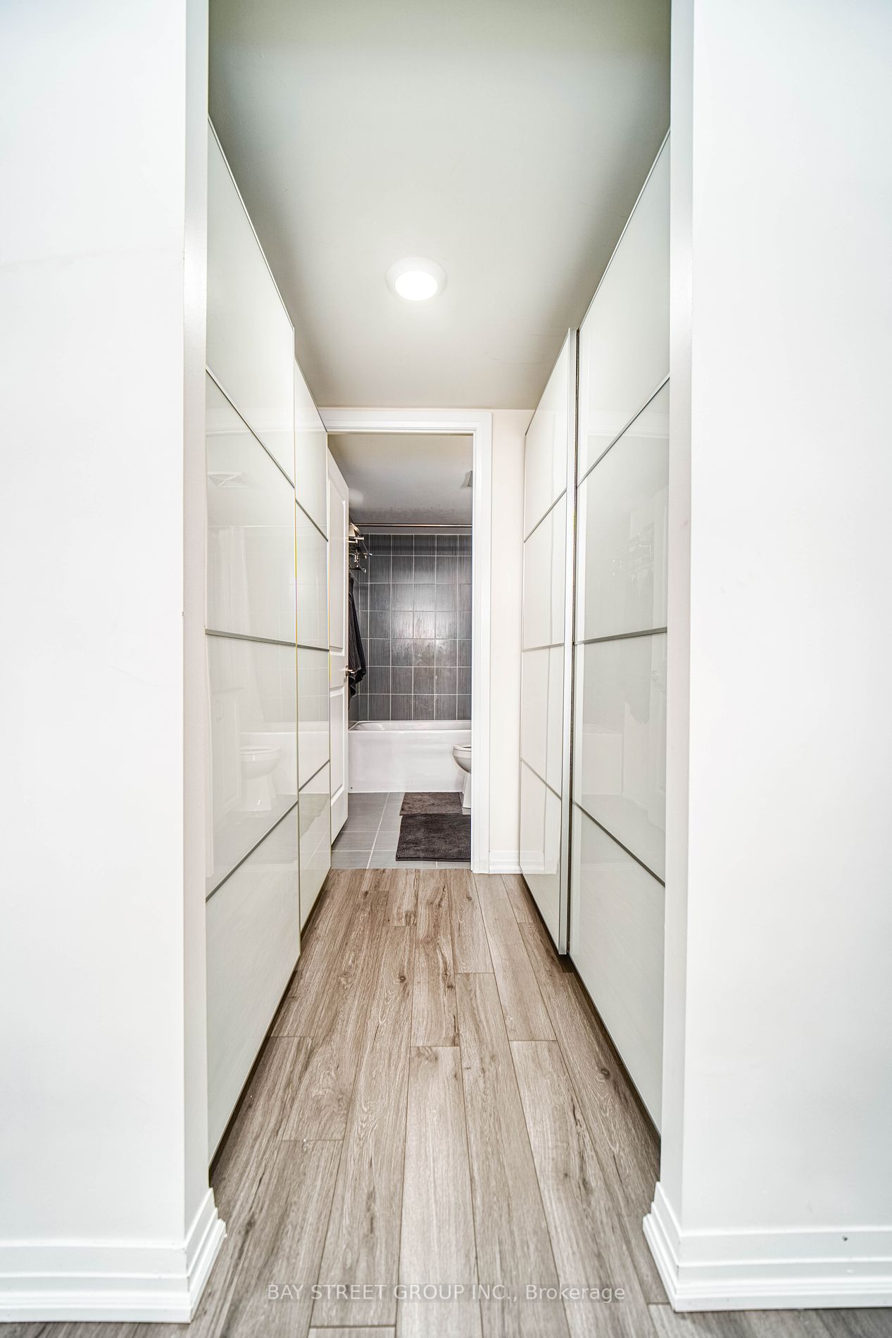 741 Sheppard Ave W, #707