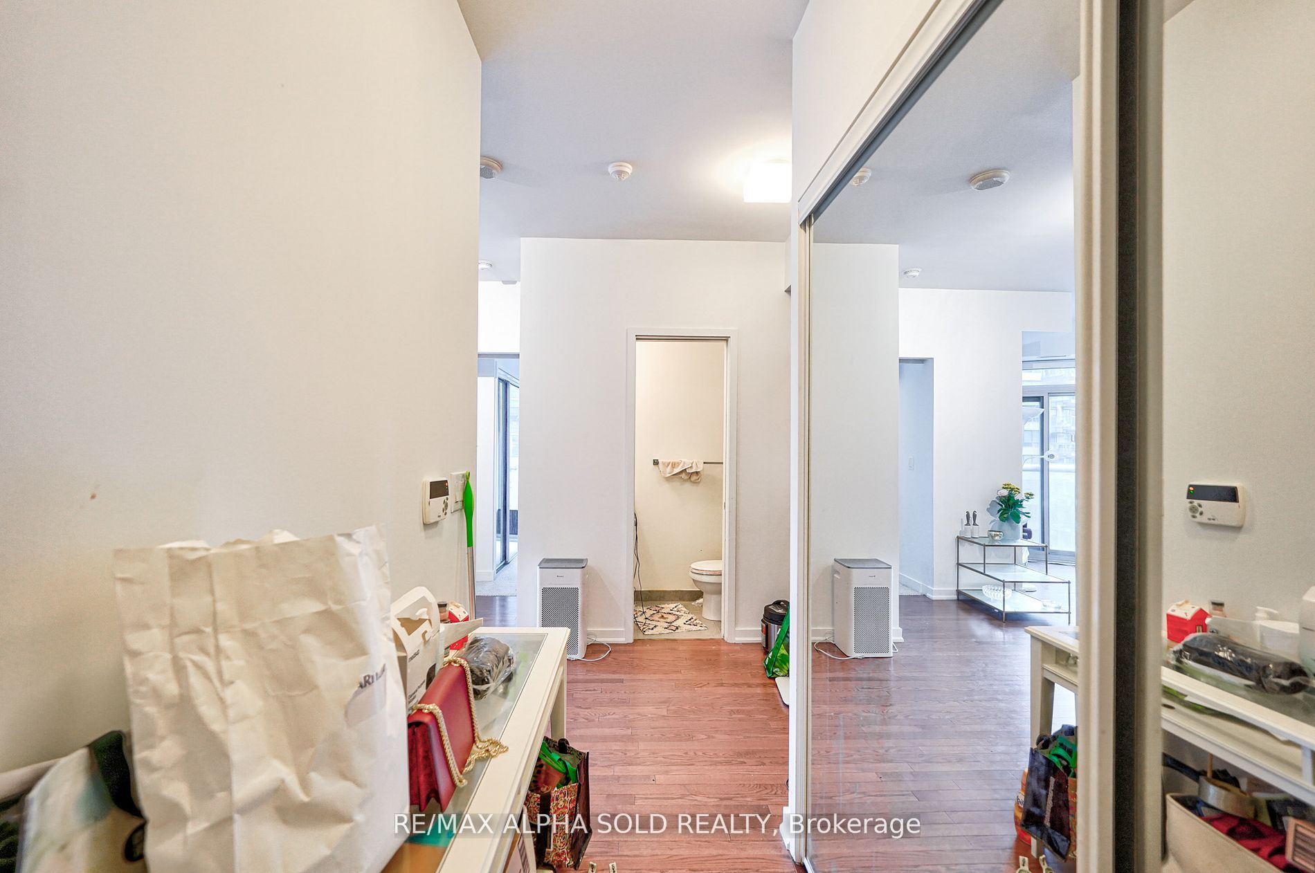 12 York St, #707