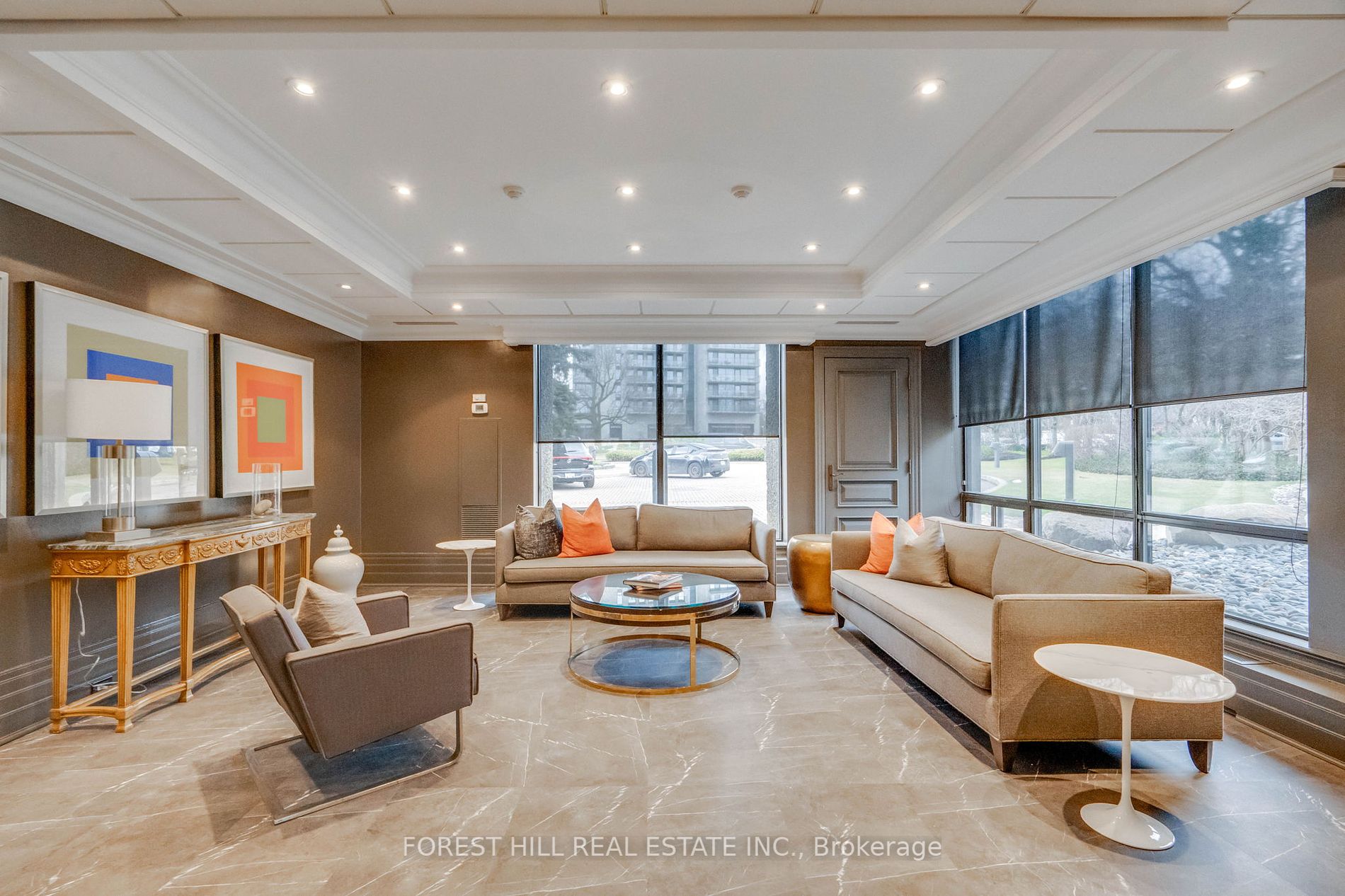 625 Avenue Rd, #302