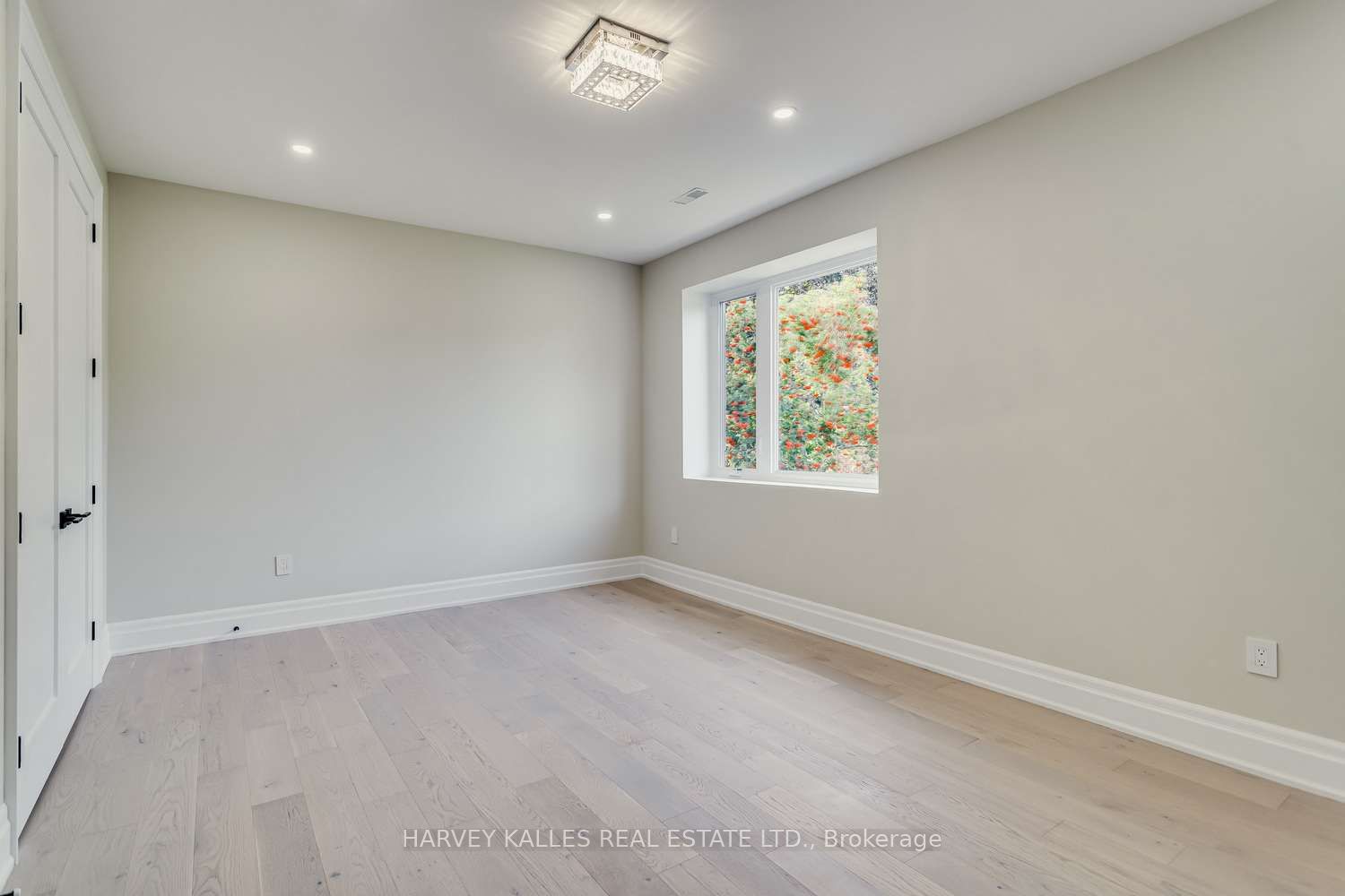150 Viewmount Avenue