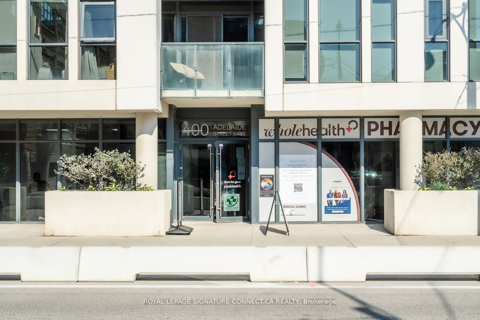 400 Adelaide St E, #1511