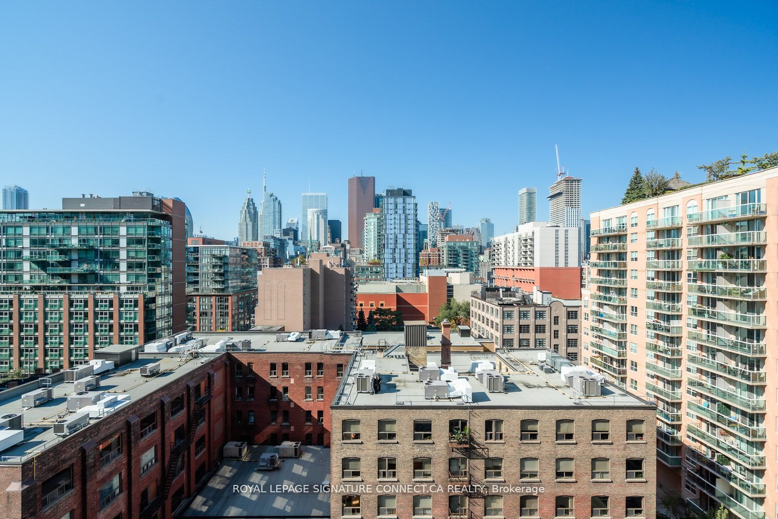 400 Adelaide St E, #1511