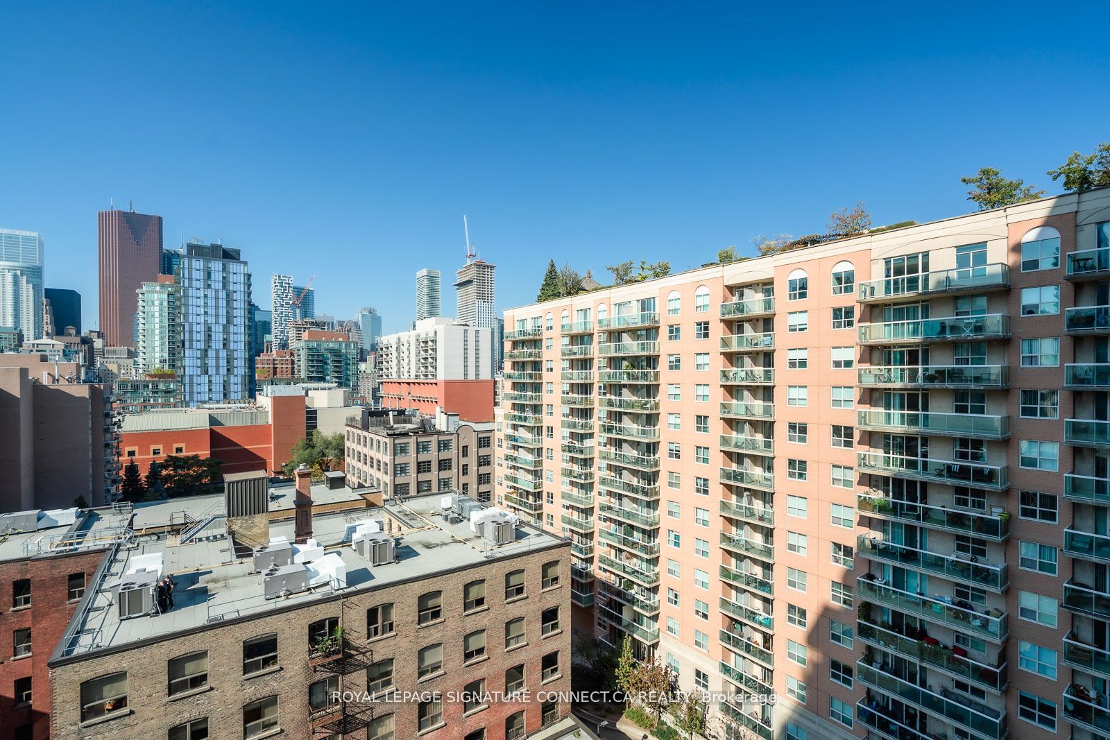 400 Adelaide St E, #1511