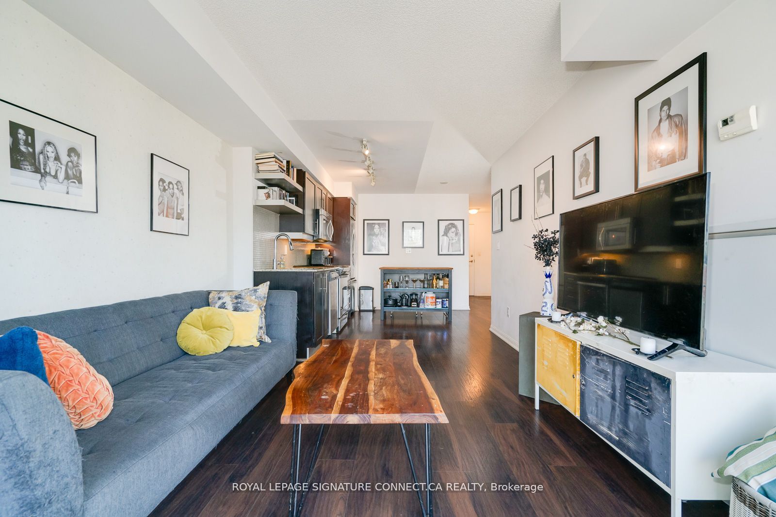 400 Adelaide St E, #1511