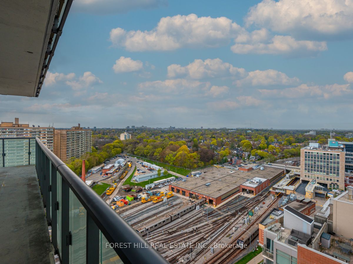 1815 Yonge St, #1704
