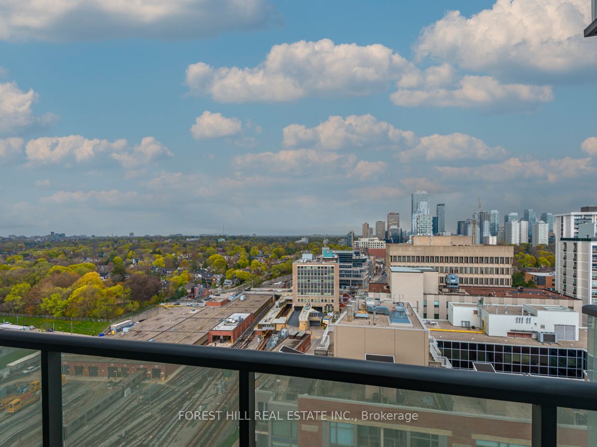 1815 Yonge St, #1704