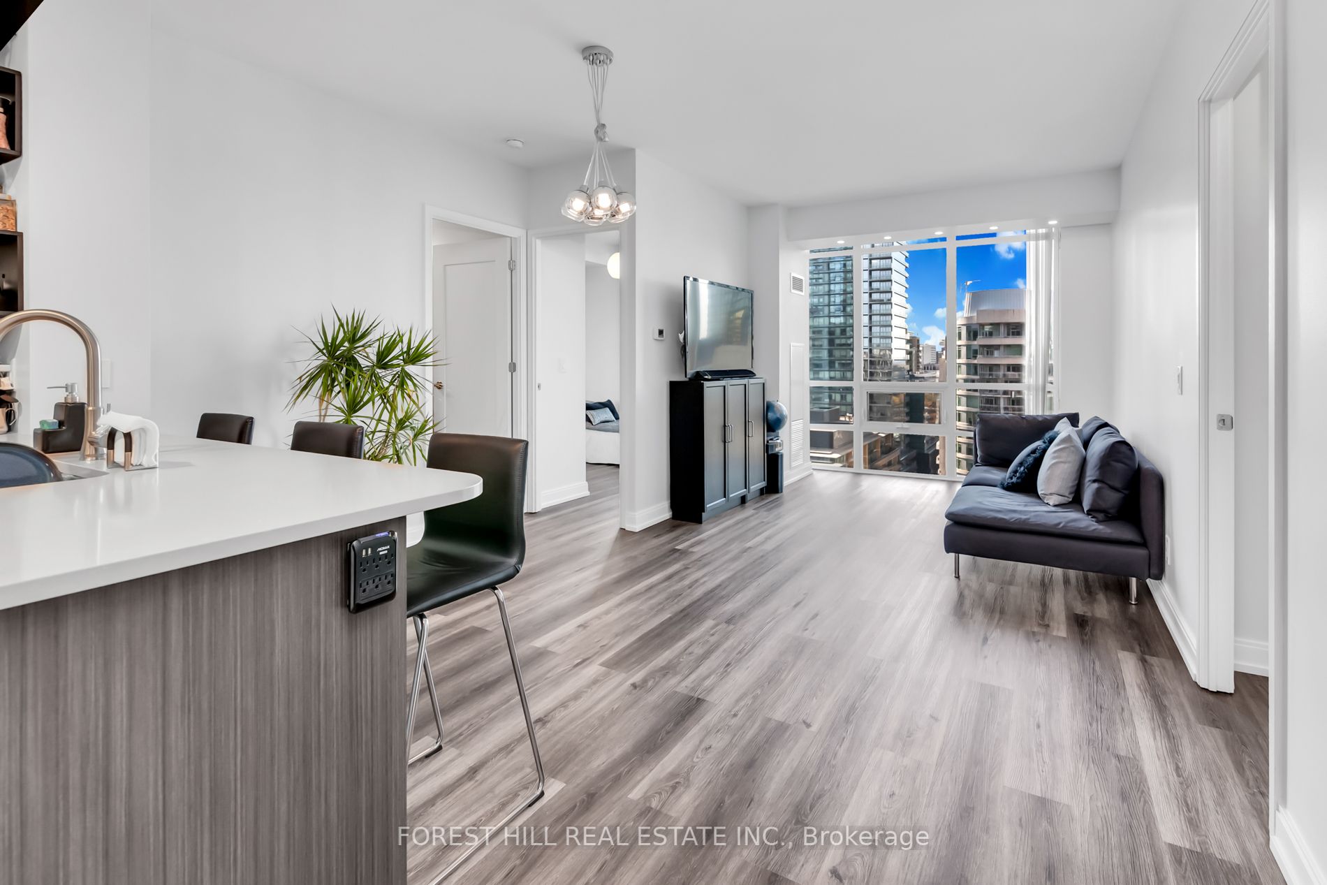 825 Church St, #1701