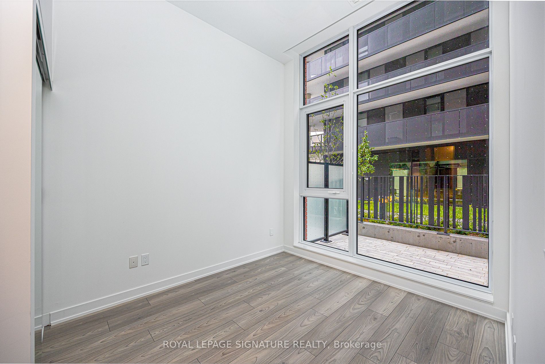 8 Tippett Road #105