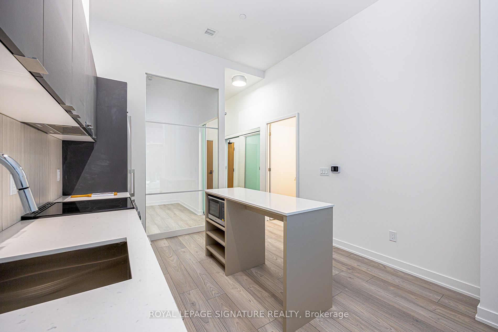 8 Tippett Road #105