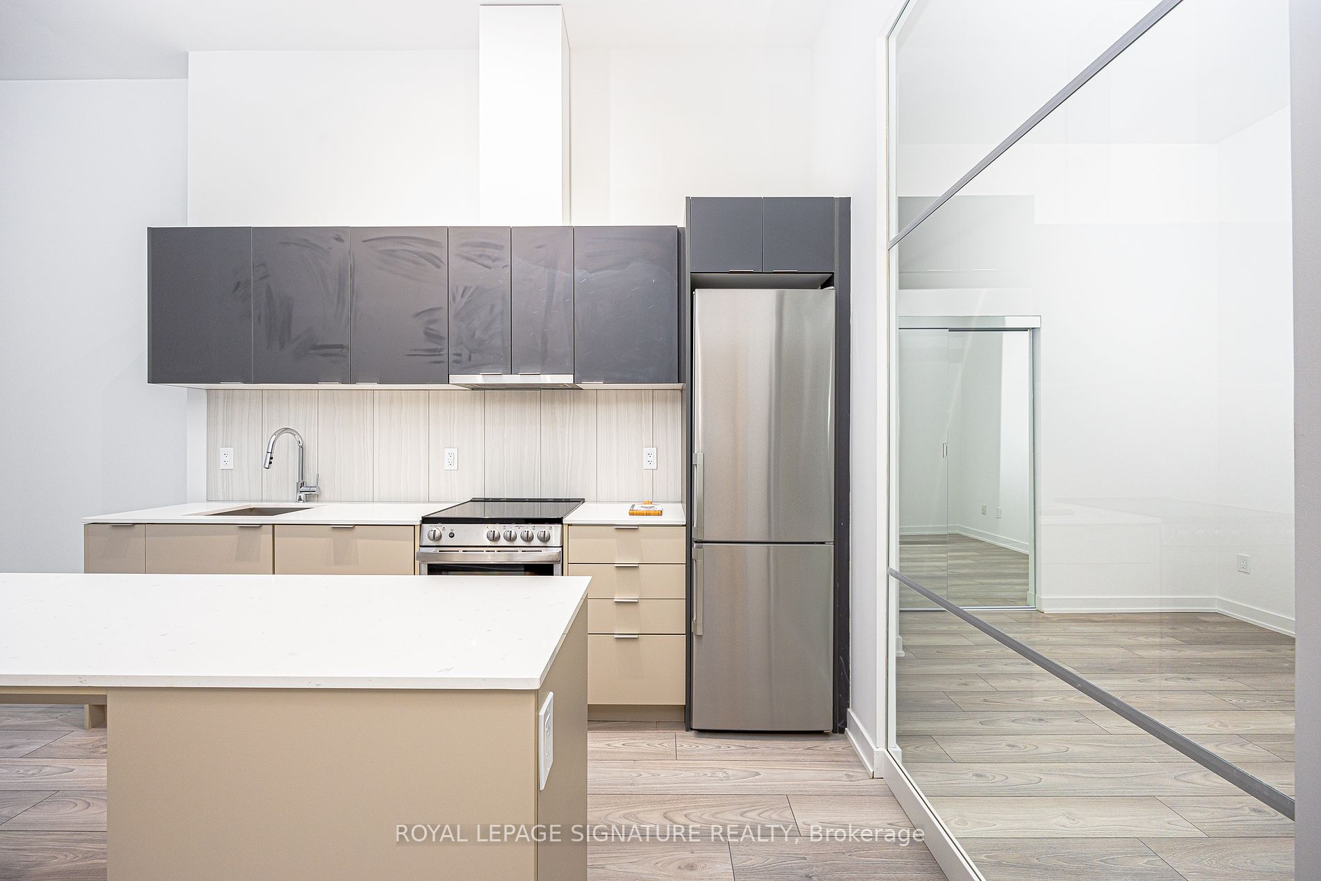 8 Tippett Road #105