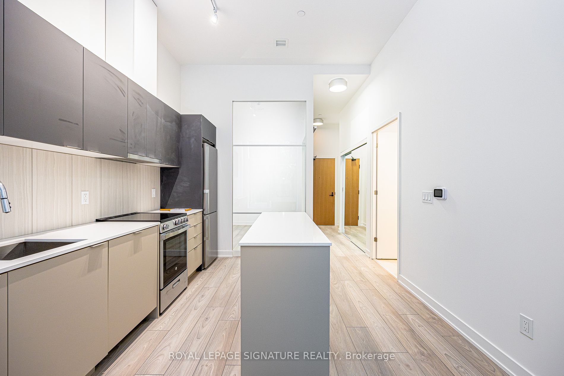 8 Tippett Road #105