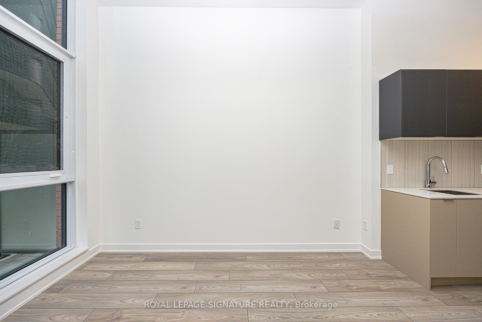 8 Tippett Road #105