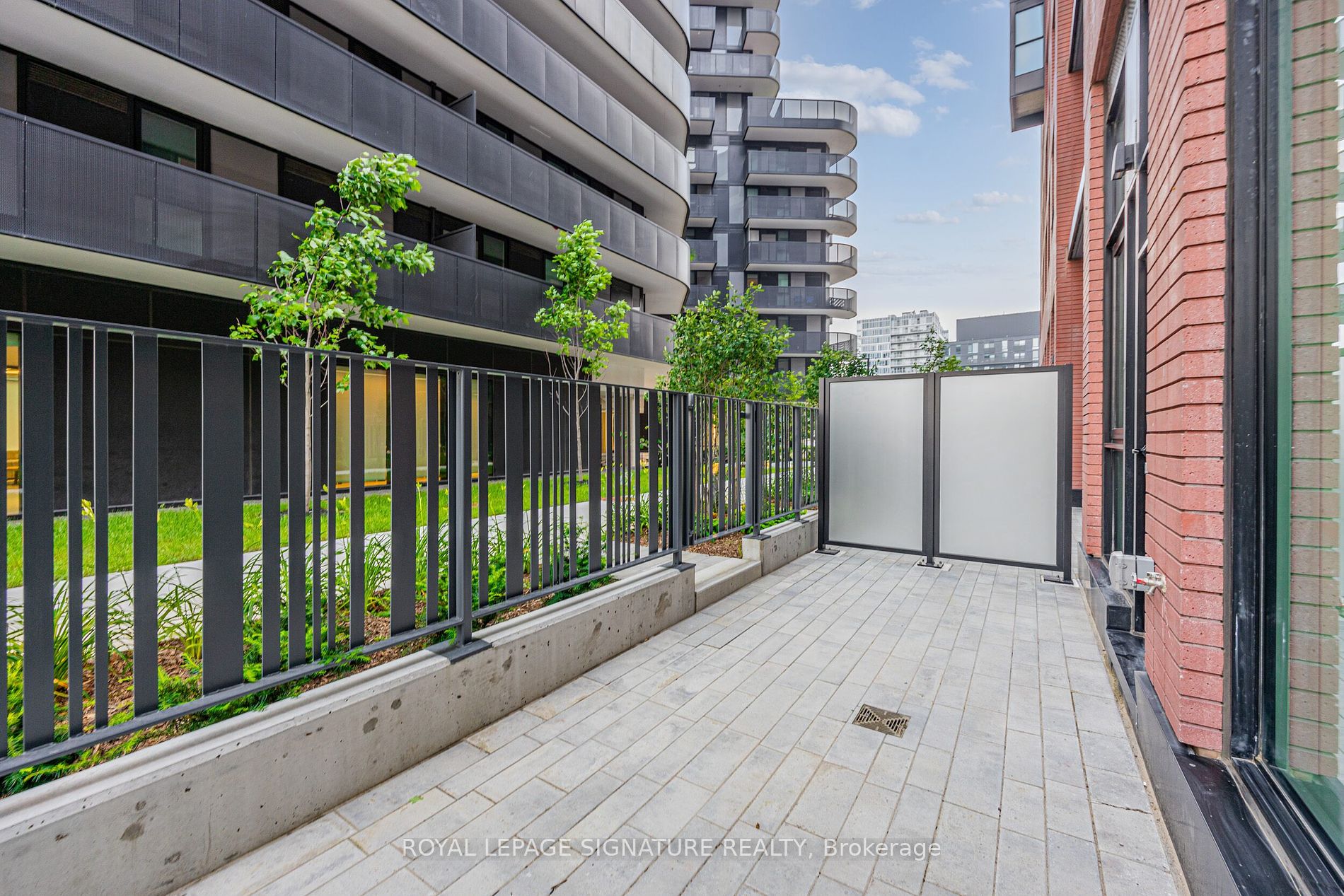8 Tippett Road #105
