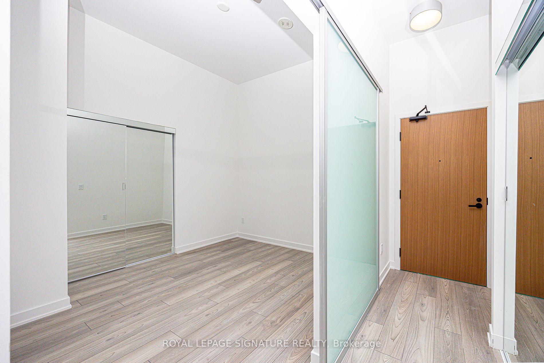 8 Tippett Road #105