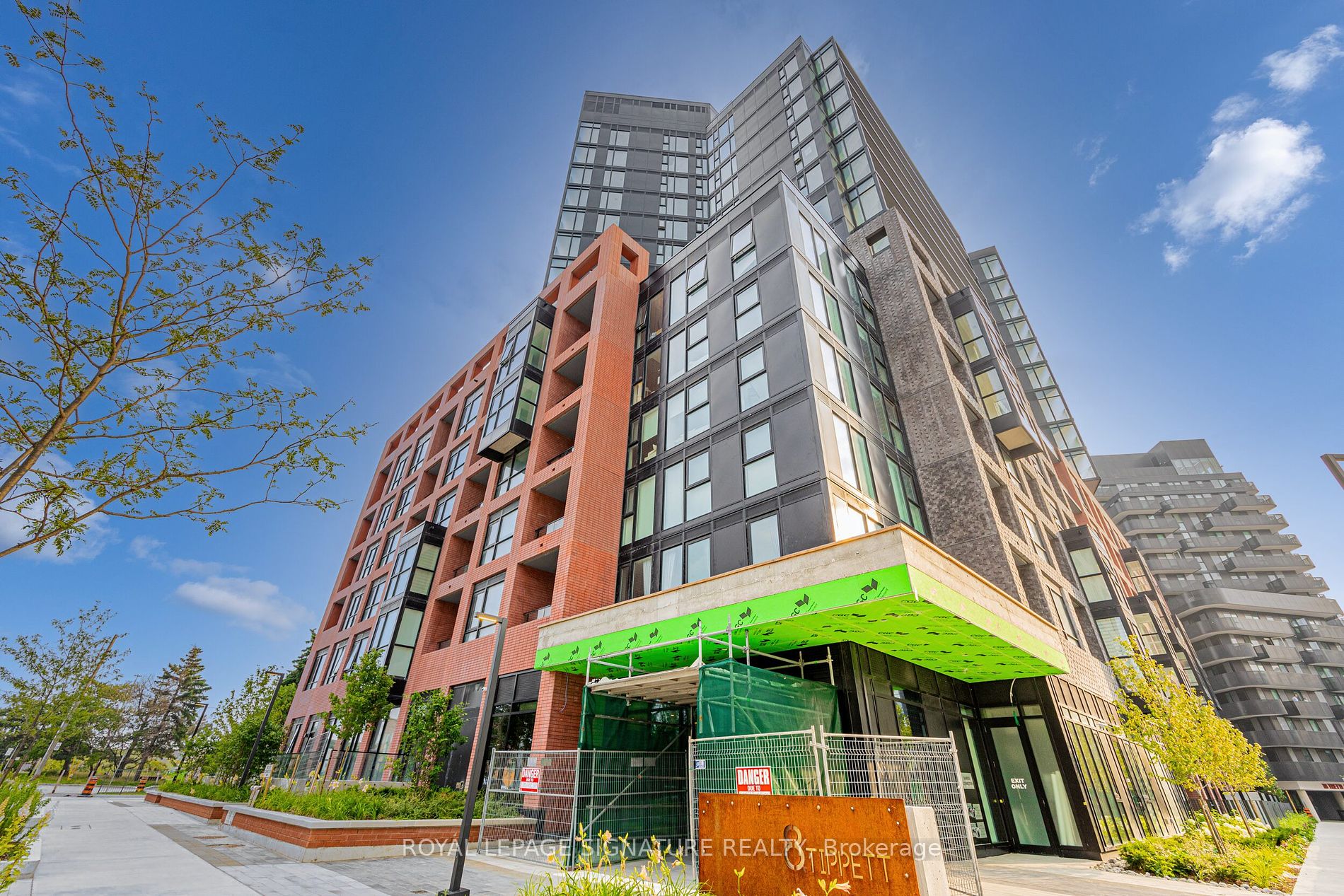 8 Tippett Road #105