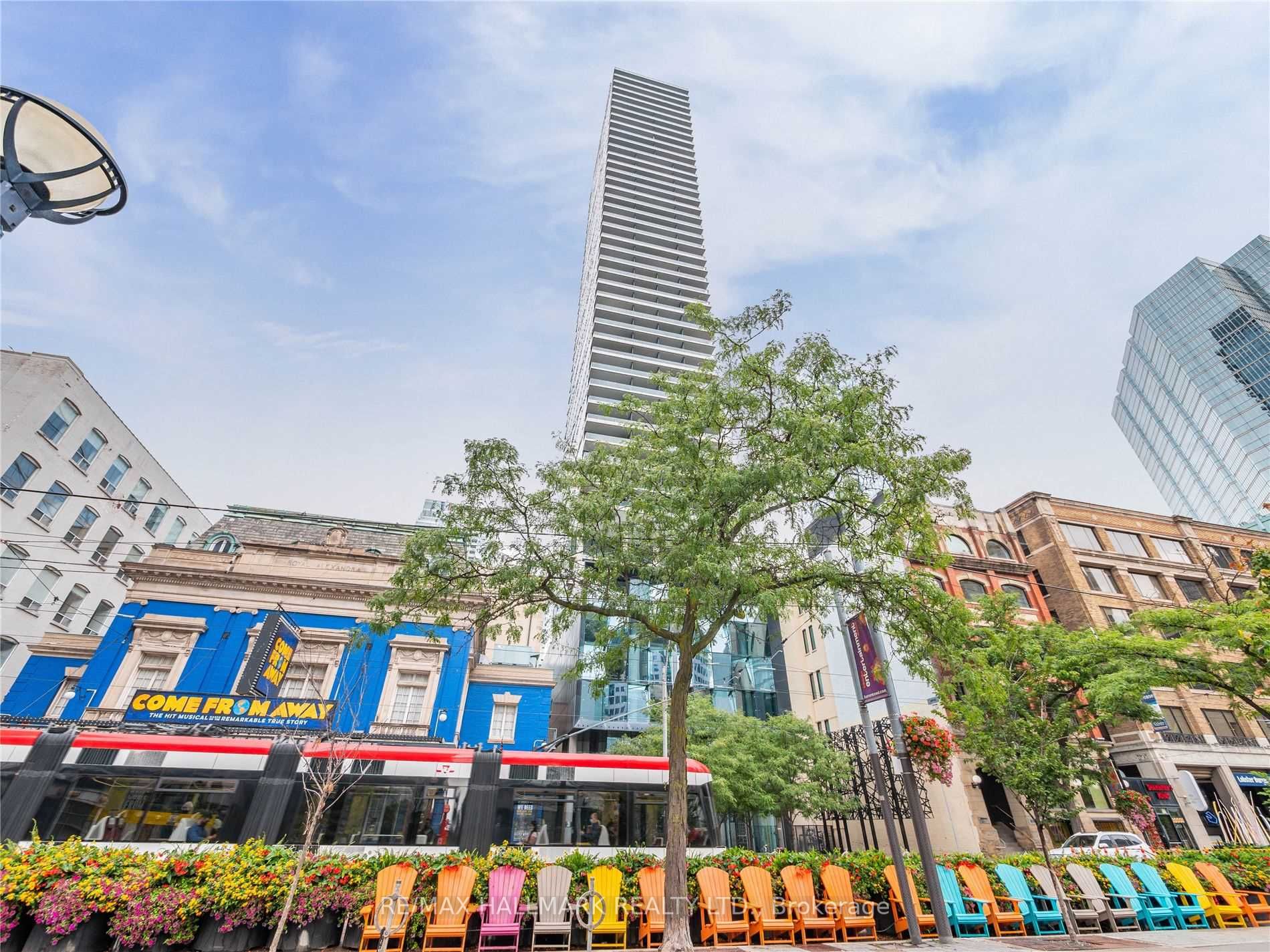 224 King St W, #1407