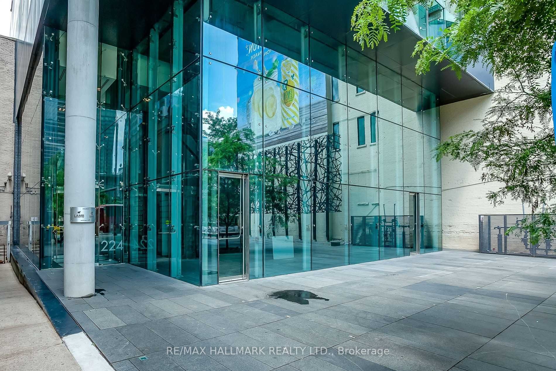 224 King St W, #1407