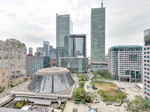 224 King St W, #1407