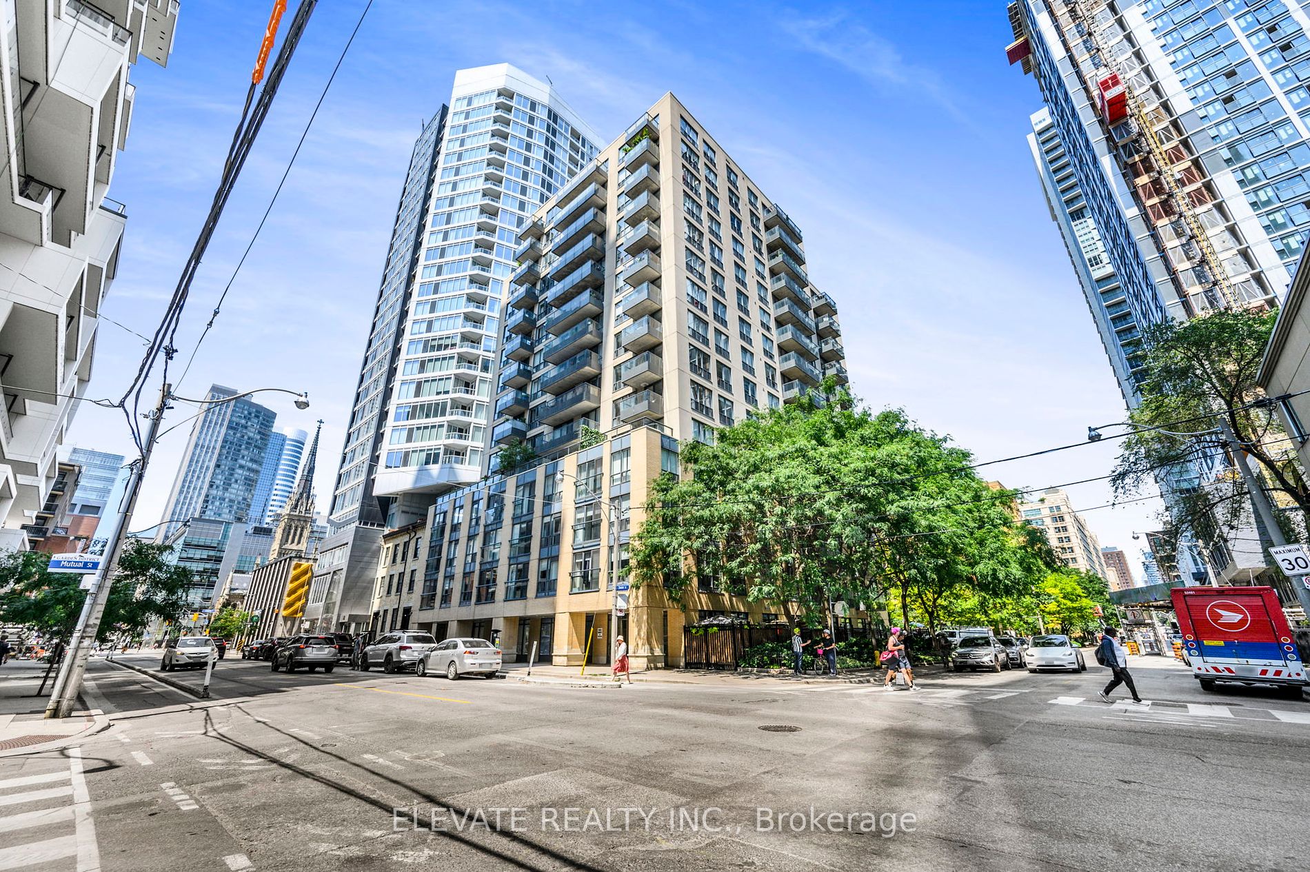 76 Shuter Street #606