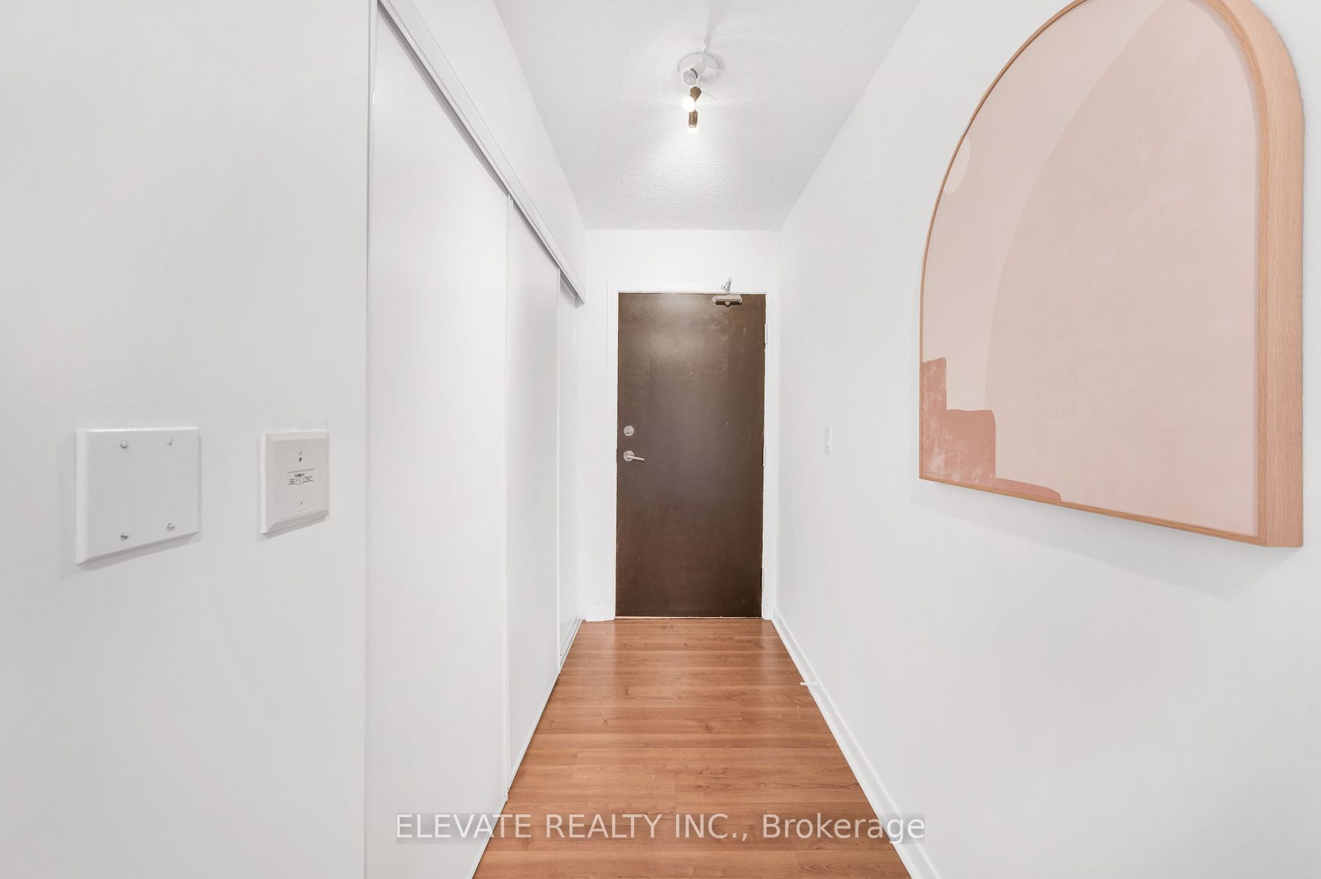 76 Shuter Street #606