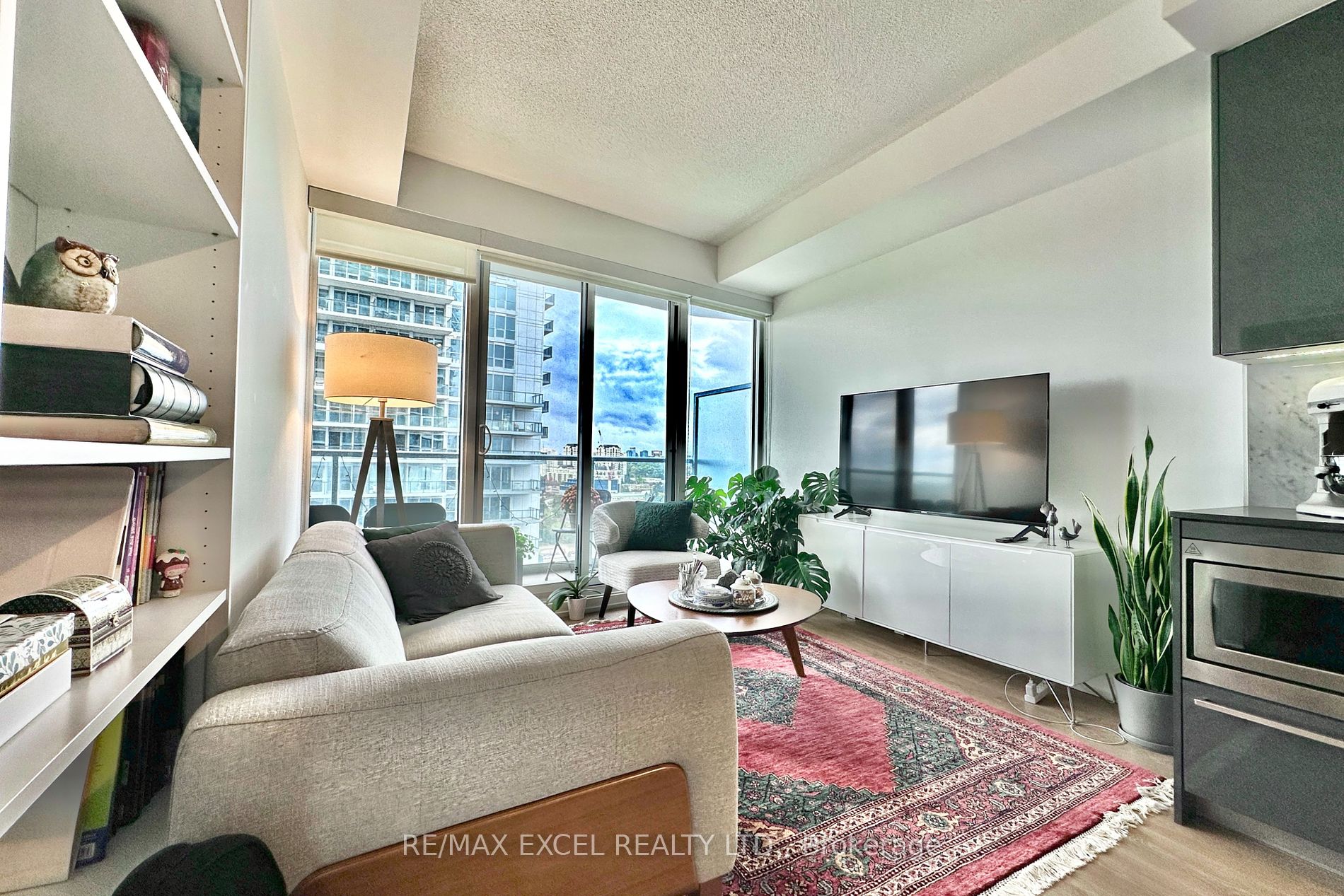 115 McMahon Drive, #2301