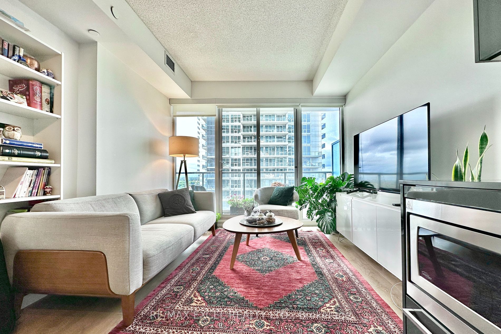 115 McMahon Drive, #2301