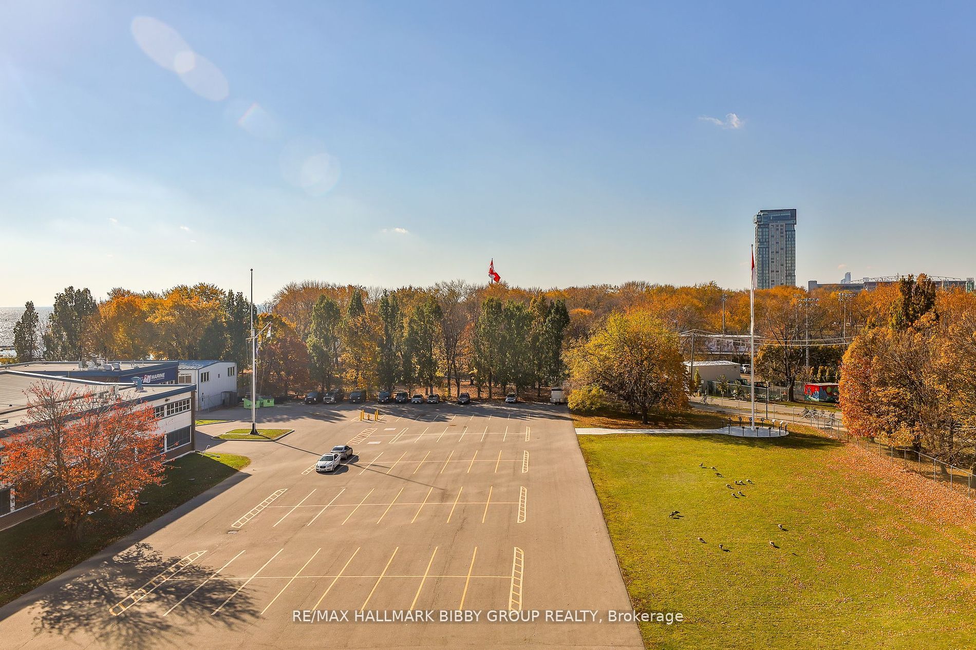 637 Lake Shore Boulevard W, #407