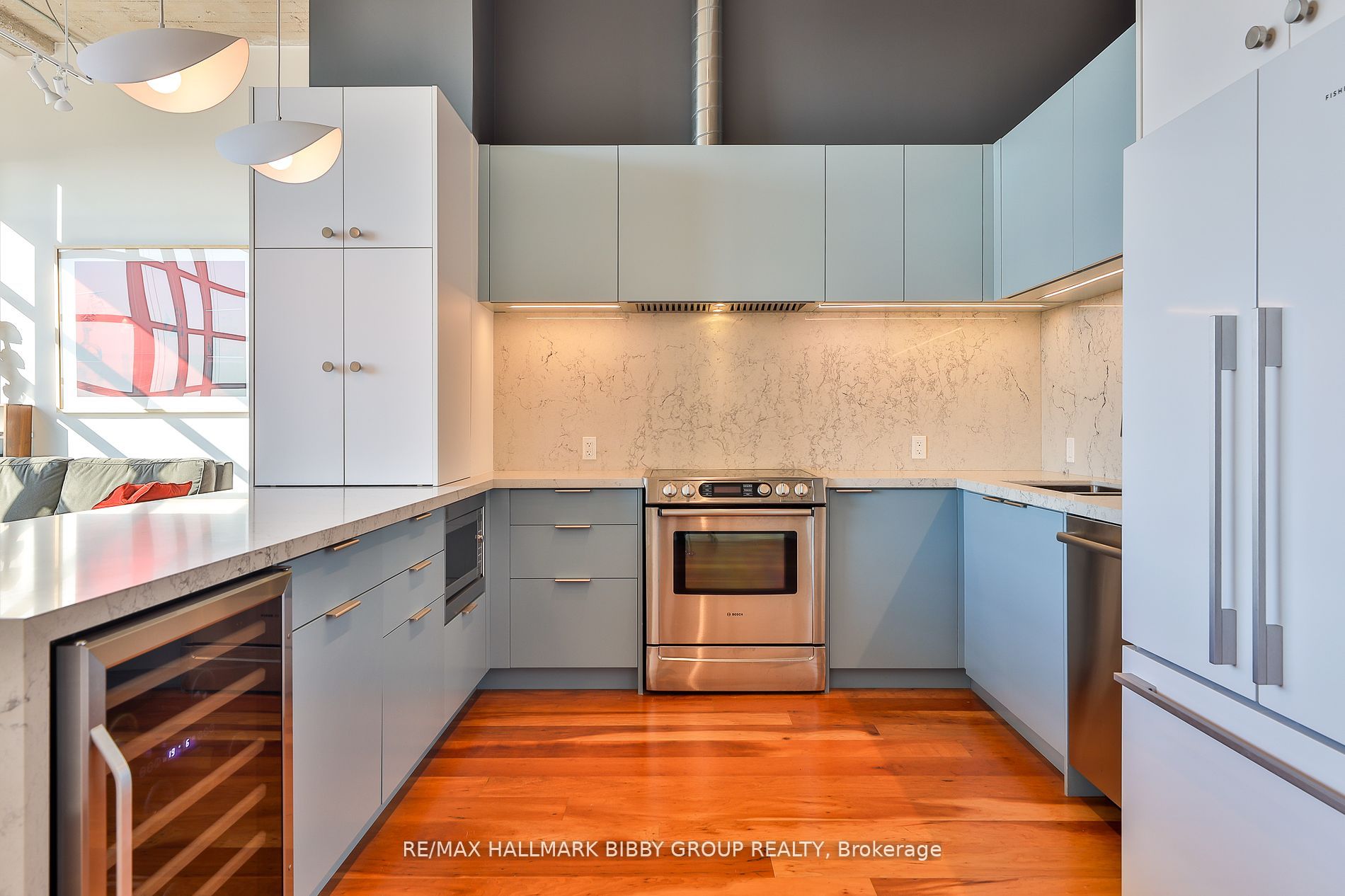 637 Lake Shore Boulevard W, #407