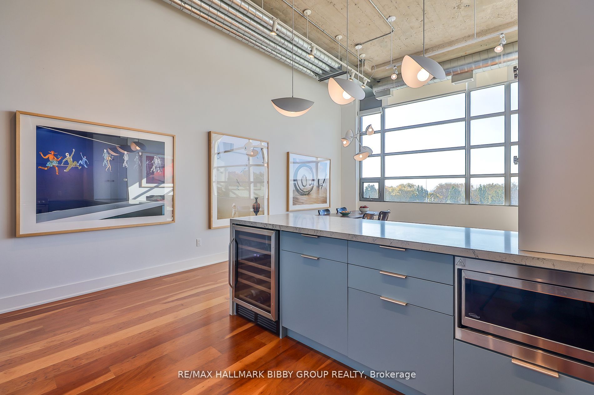 637 Lake Shore Boulevard W, #407