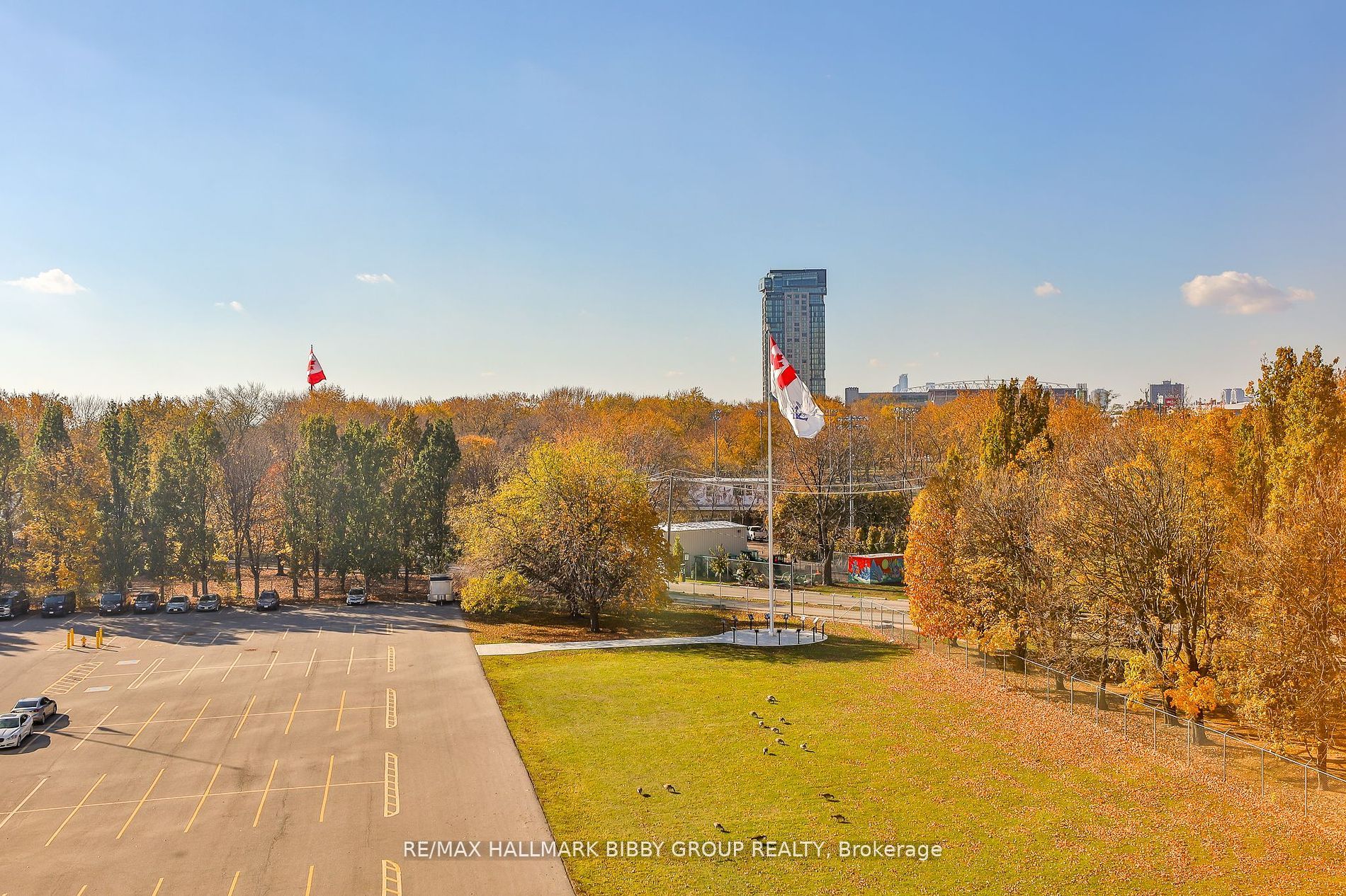 637 Lake Shore Boulevard W, #407