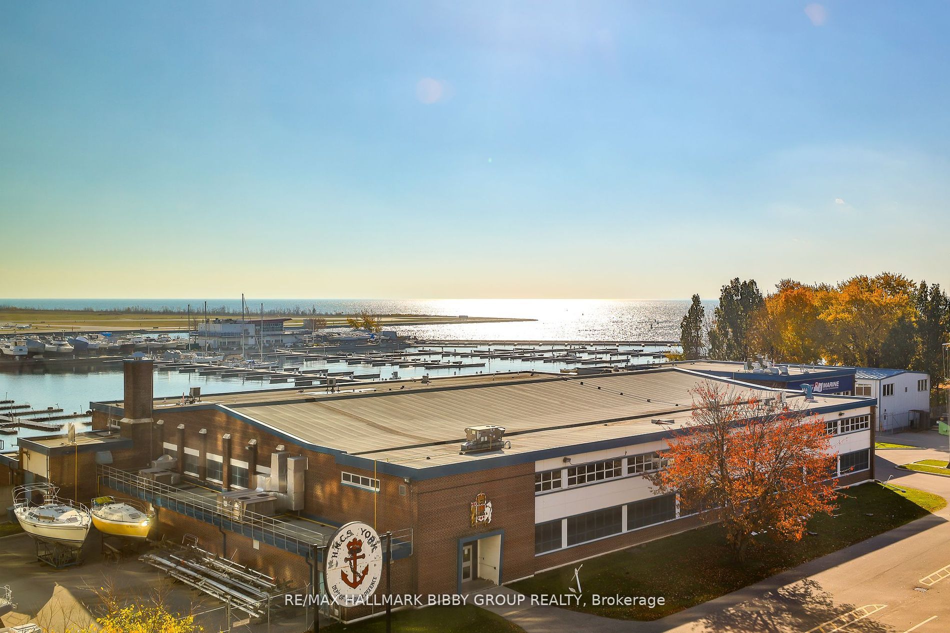 637 Lake Shore Boulevard W, #407