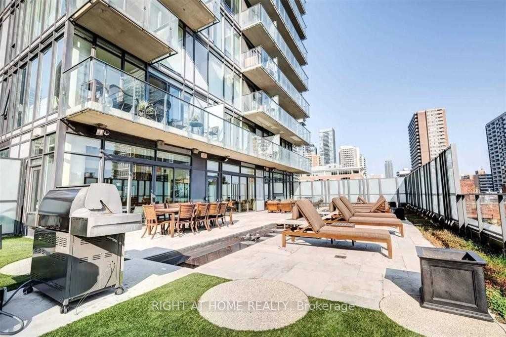 75 St Nicholas St, #3506