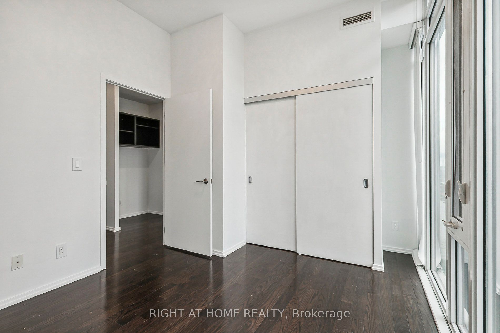 75 St Nicholas St, #3506