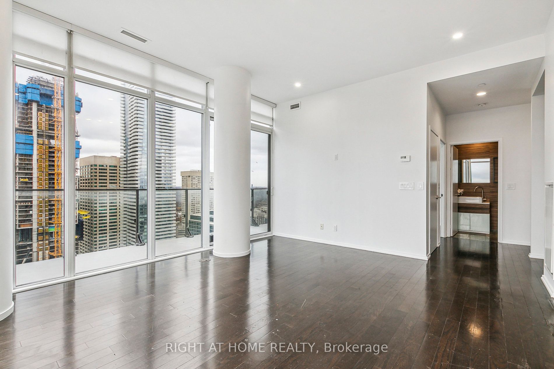 75 St Nicholas St, #3506