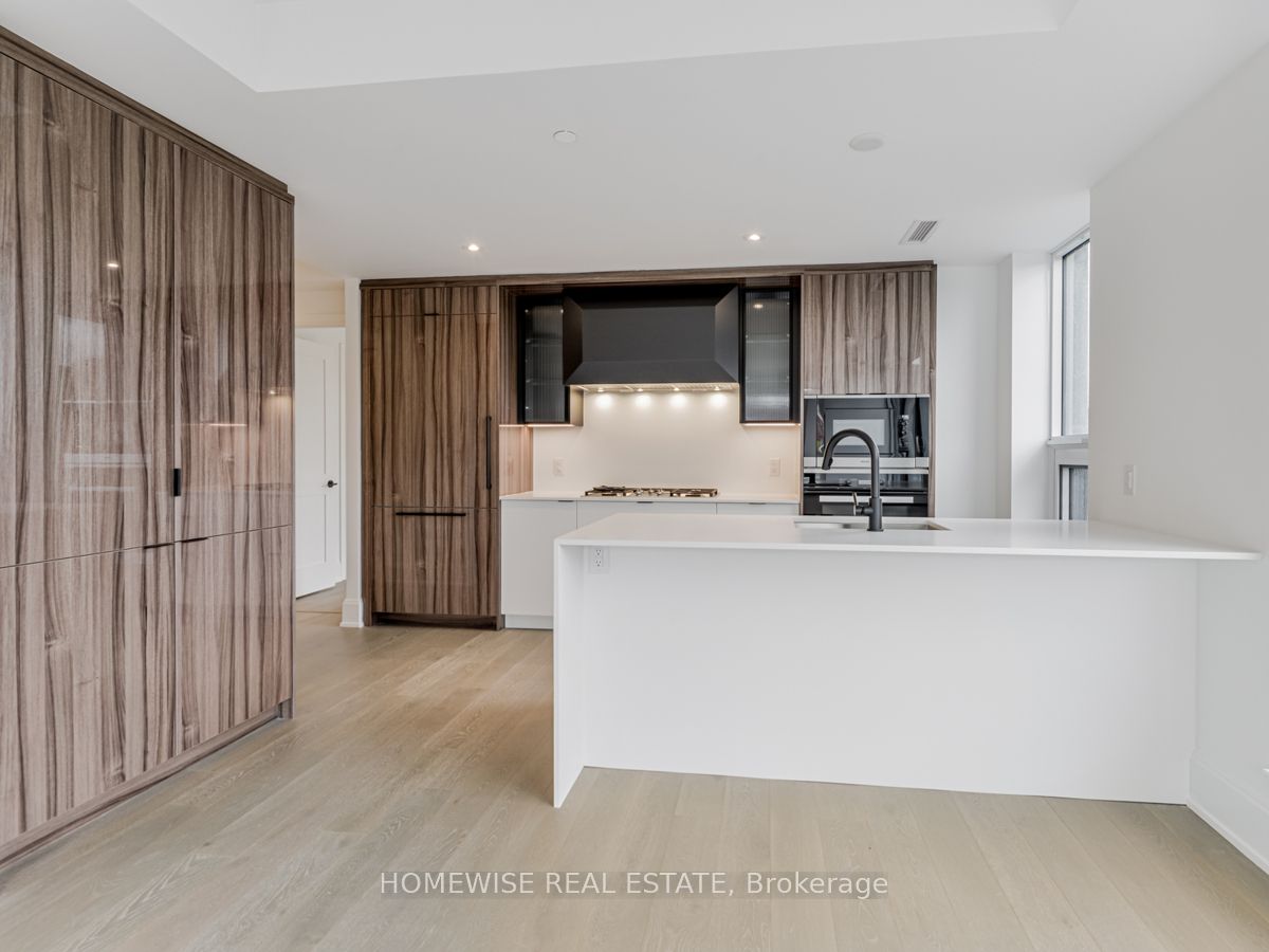 355 Bedford Park Avenue, #305