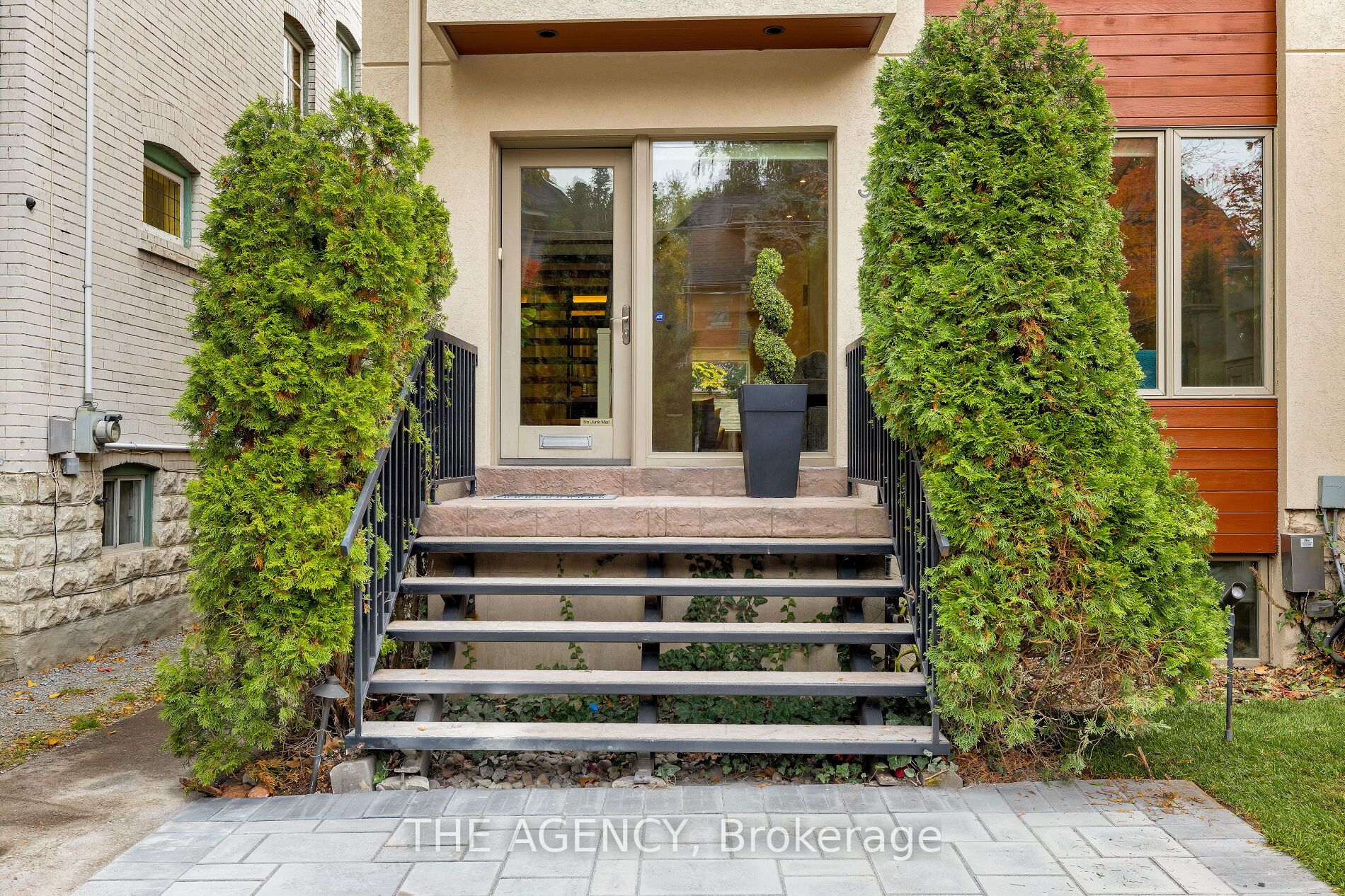 313 Glen Rd